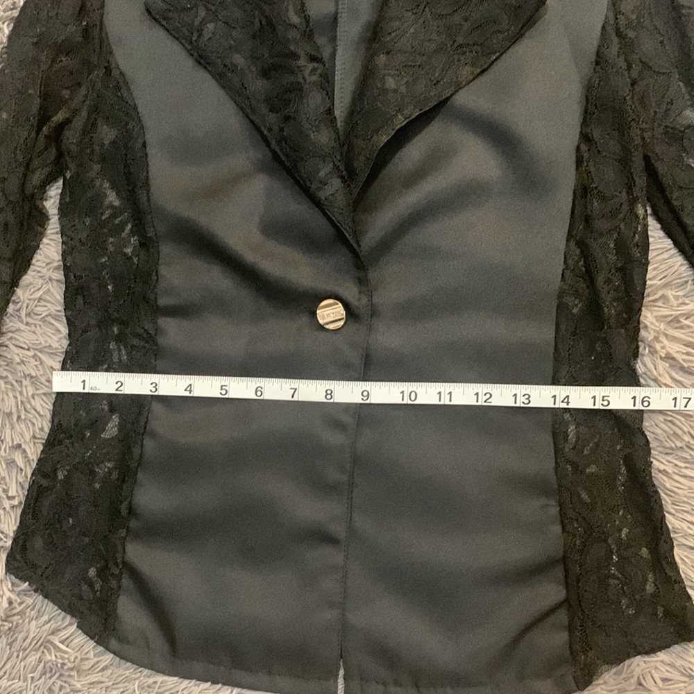 Lace blazer - Picture 2 of 4